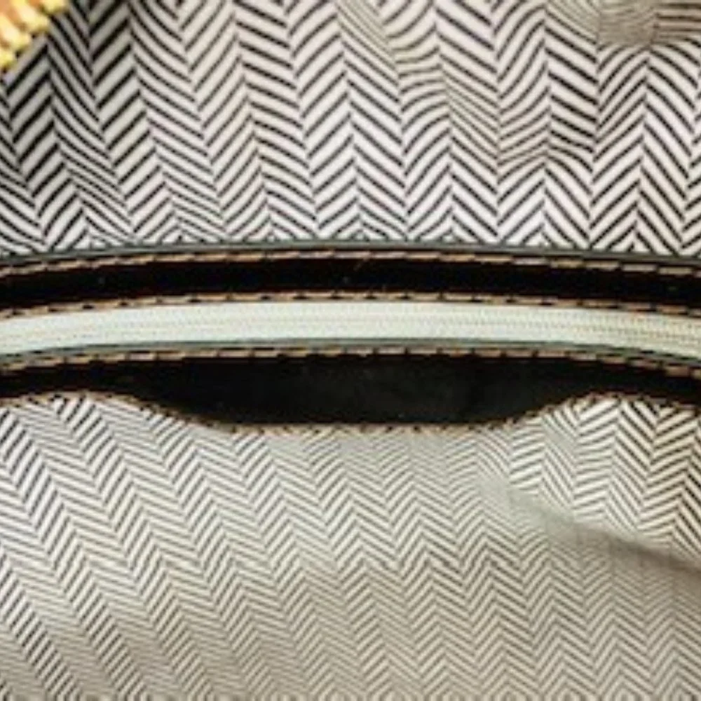 Handbag - Picture 6 of 6